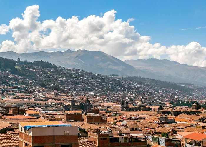 Inti Qhawa With Views Of The Andes In Historic Center * クスコ